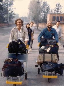 Correspondents on the airport road to strike-hit Kathmandu in 1991 - photo Bob Nickelsberg/Getty Images