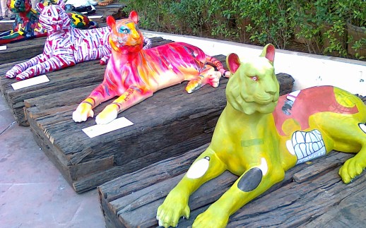 19122010359 3-T cropped