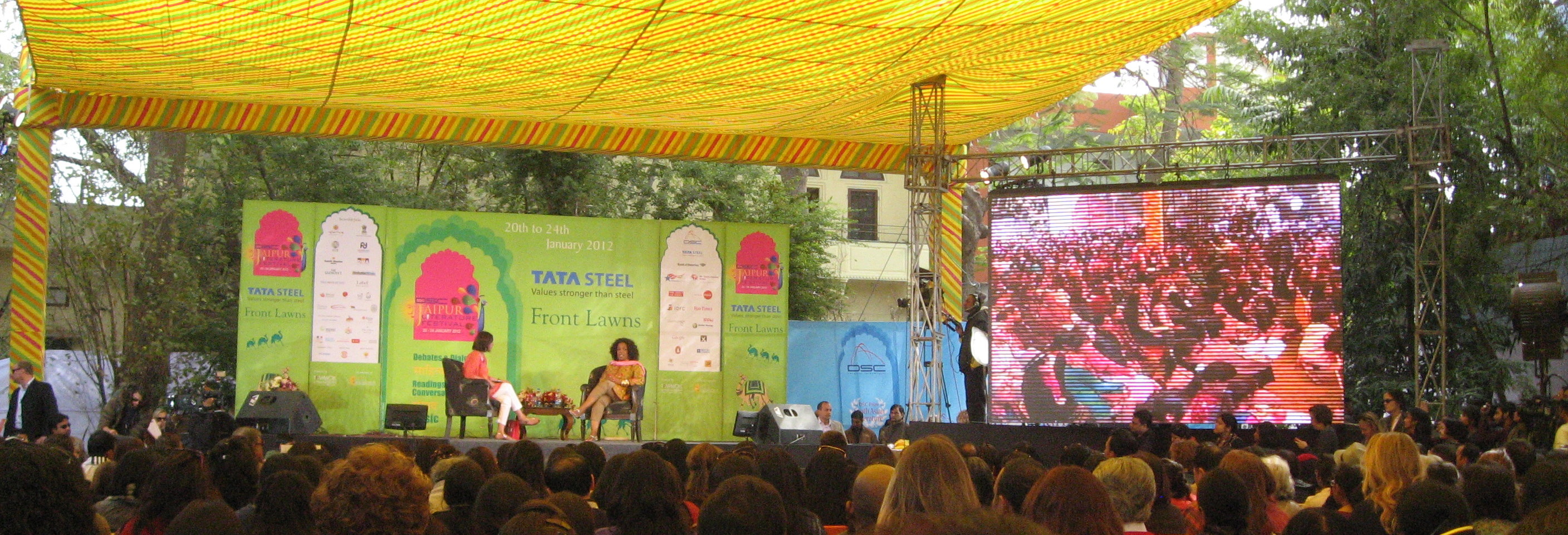 Oprah JLF '12 IMG_6242 wide
