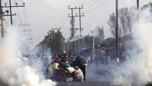 security-forces-fired-tear-gas-shells-on-the-funeral-procession-waseem-andrabiht-photo