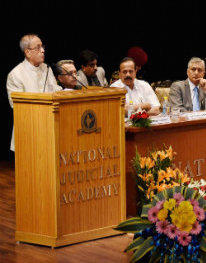 president-pranab-mukherjee-at-the-fourth-retreat-of-supreme-court-judges-in-bhopal