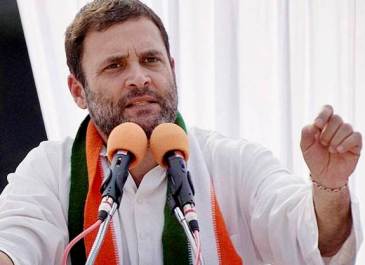 Rahul Gandhi at election campaign