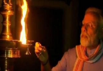 PM-Modi-lighting-diya